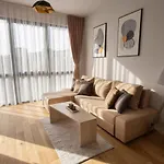 Lina - Pg, Riverside *