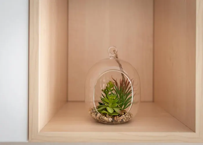 Lina - Pg, Riverside *